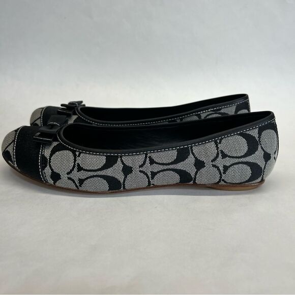 Coach Signature Logo Cindie A2031 Flats Women’s size 7.5 Black White Bow - Picture 7 of 10